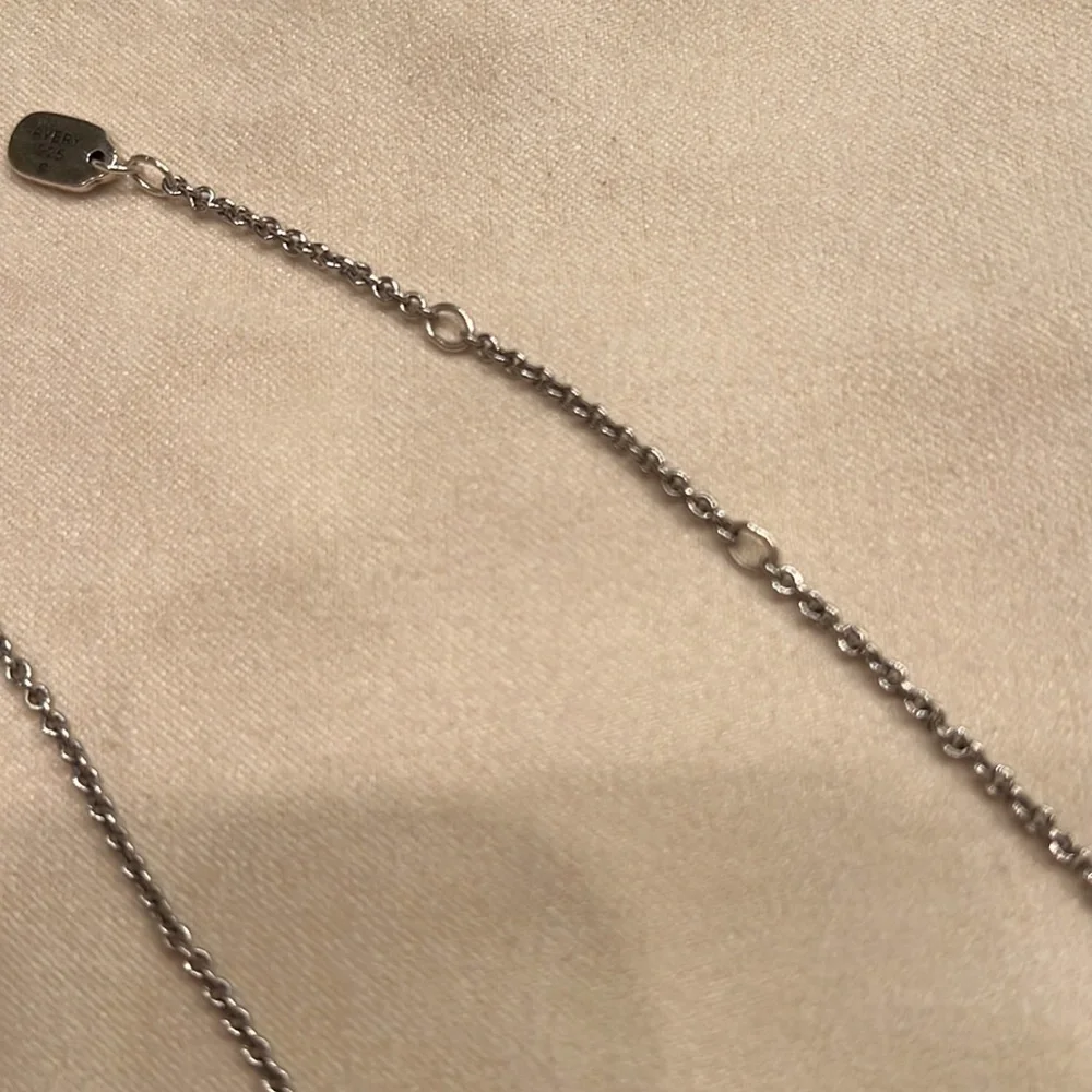 James Avery sterling silver petite engravable horizon necklace. - Picture 4 of 4